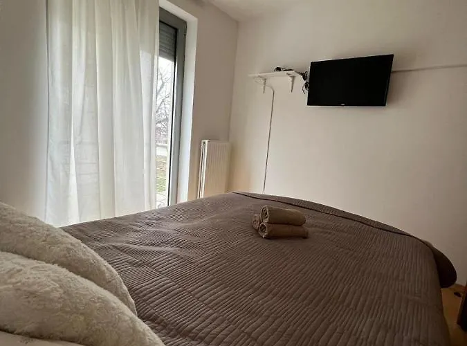 Danica Apartament *
